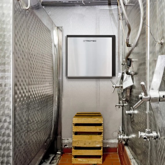 Osuszacz ścienny DH30VPR+ z przednią osłoną ze szczotkowanej stali nierdzewnej